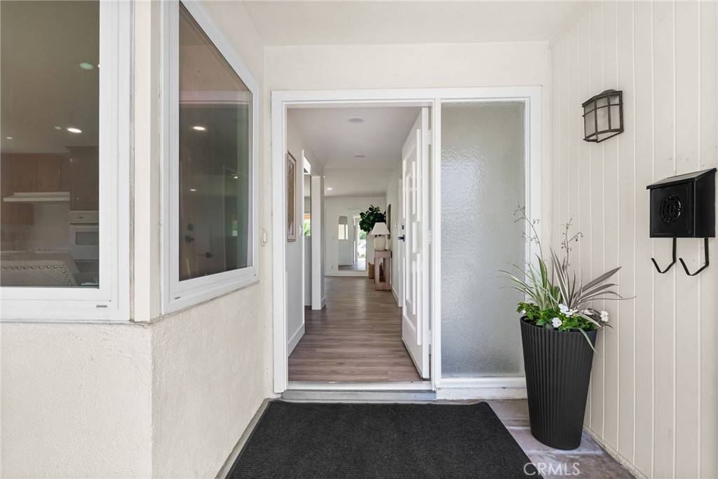 Tustin, CA 92780,13332 Diamond Head DR
