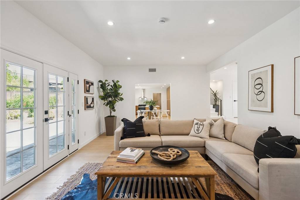 West Hills, CA 91304,23509 Community ST