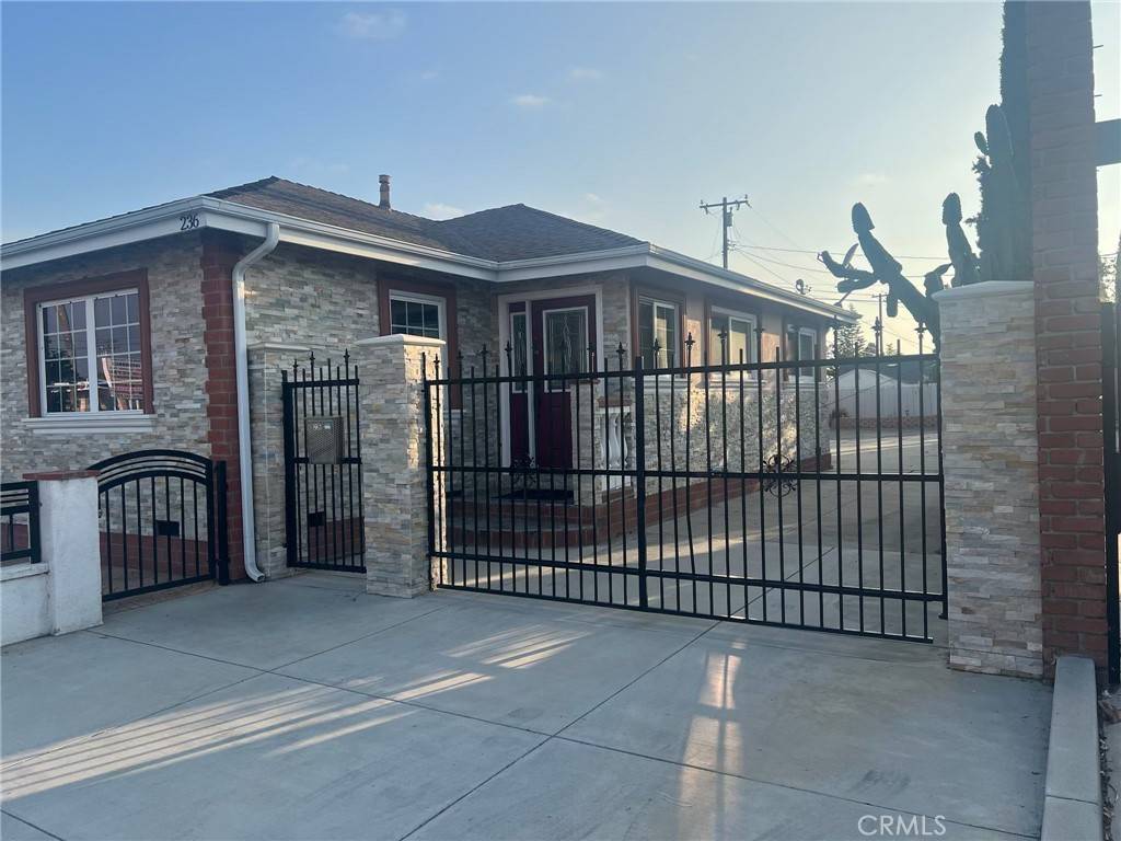 Orange, CA 92866,236 S Tustin ST