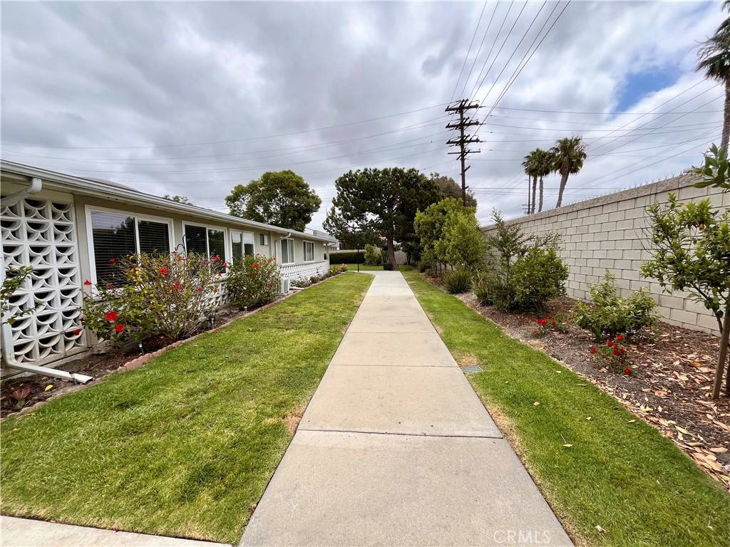 Seal Beach, CA 90740,1842 Thunderbird Dr. M2-#1C