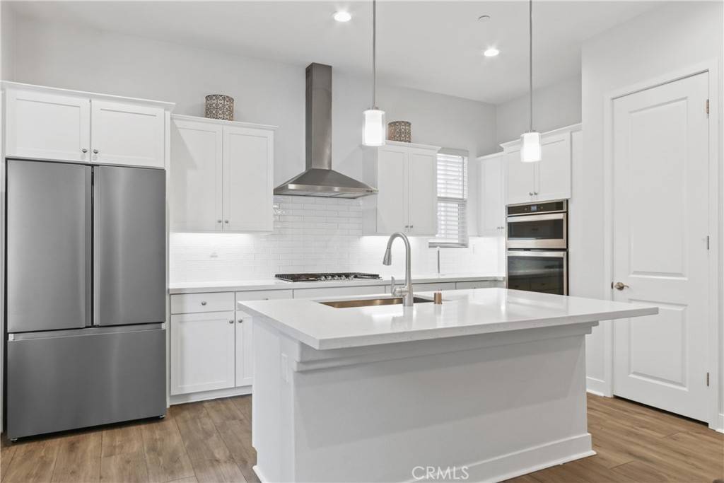 Inglewood, CA 90301,660 Daniel Freeman CIR