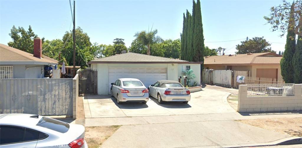 Santa Ana, CA 92704,3510 & 3512 W Pine ST