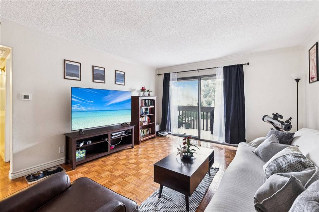 Montebello, CA 90640,1610 Neil Armstrong ST #313