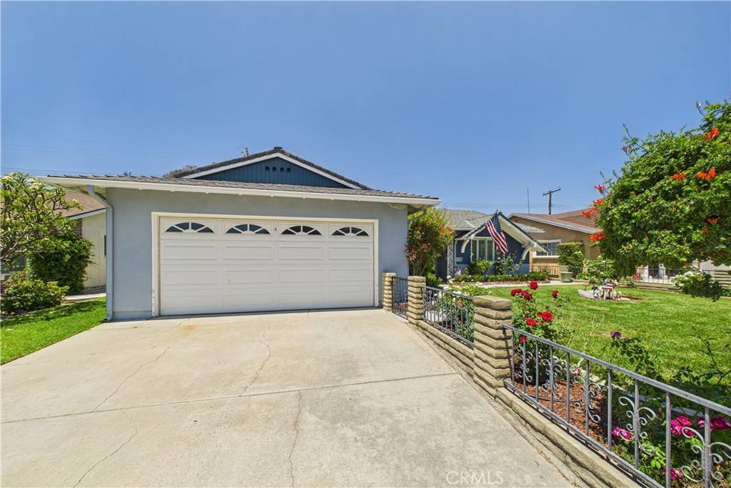 Buena Park, CA 90620,8547 Carnation DR