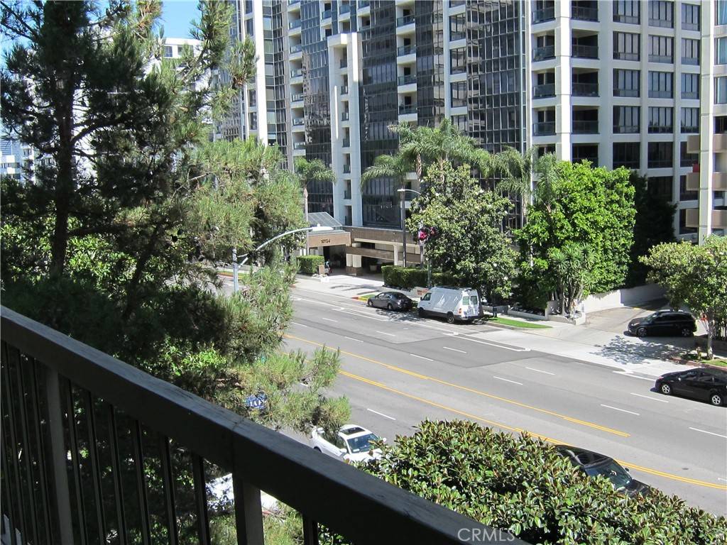 Los Angeles, CA 90024,10747 Wilshire BLVD #602