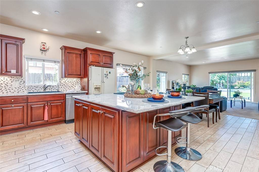 La Habra, CA 90631,335 E Francis AVE