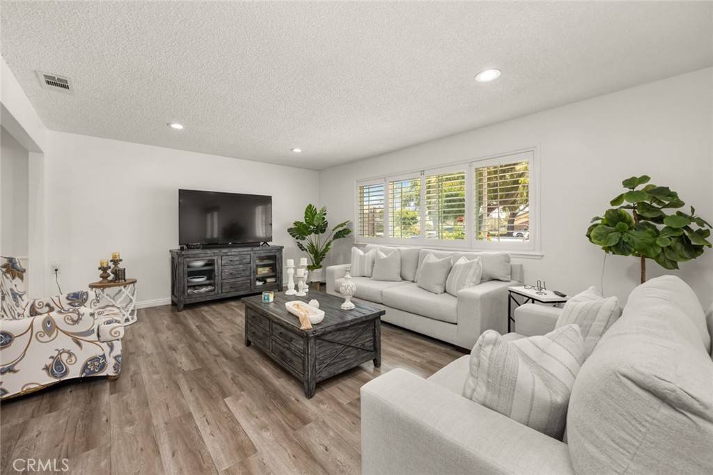 Fontana, CA 92335,17538 Randall AVE