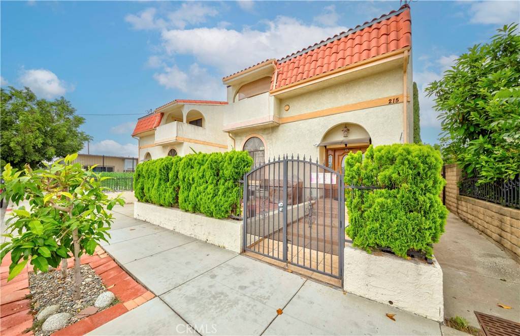 Montebello, CA 90640,215 N Maple AVE #A