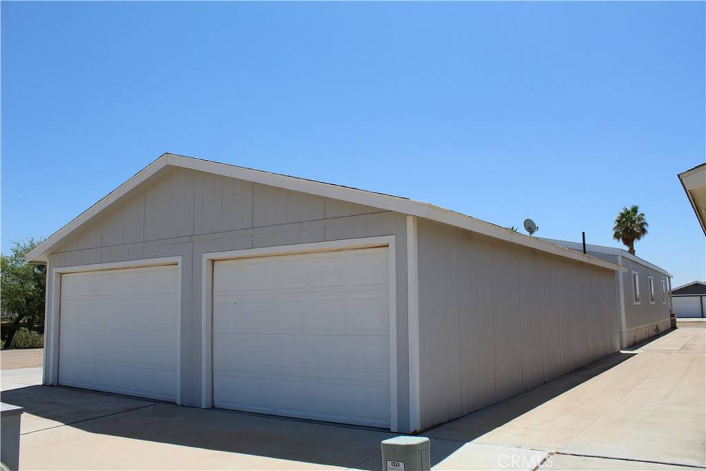 Blythe, CA 92225,3397 Highway 95 #222