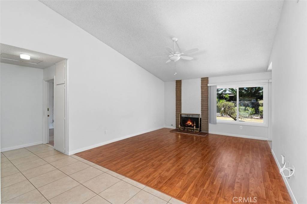 Huntington Beach, CA 92649,5391 Glenstone DR