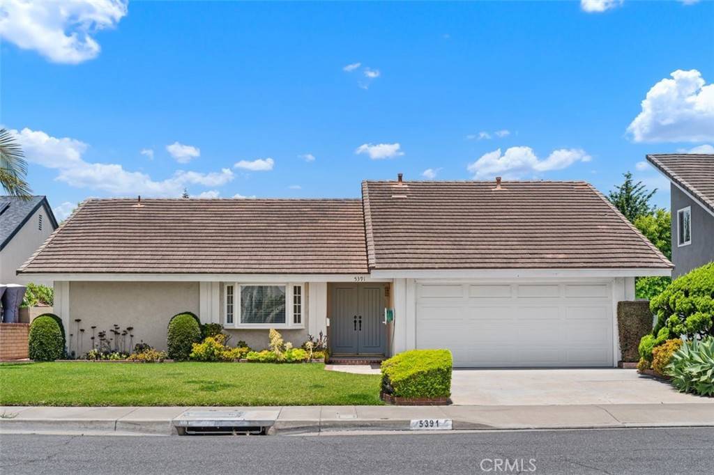 Huntington Beach, CA 92649,5391 Glenstone DR