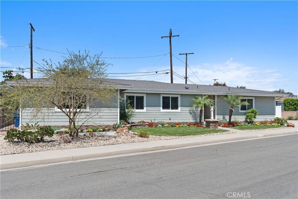 Long Beach, CA 90815,1837 N Studebaker RD