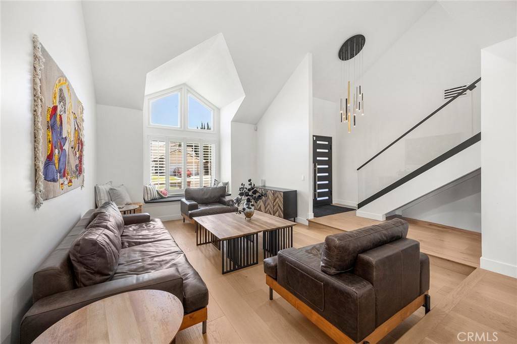 Anaheim Hills, CA 92807,1041 S Falling Leaf CIR