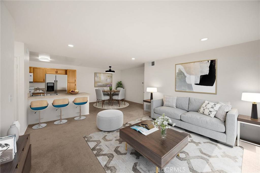 Santa Ana, CA 92704,2521 W Sunflower AVE #R8