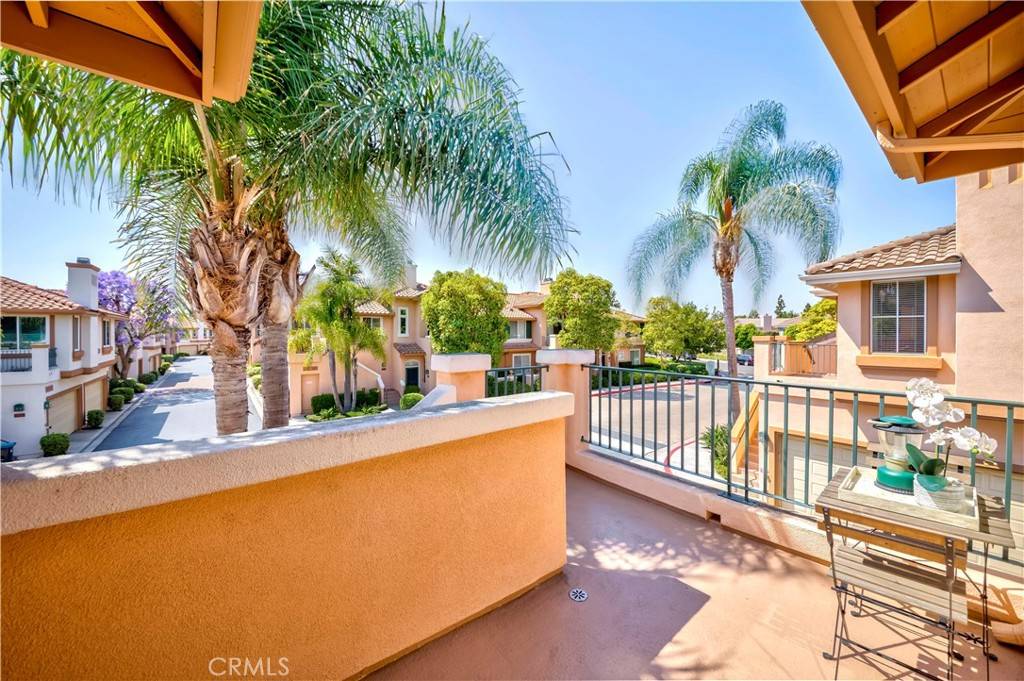 Irvine, CA 92606,500 Tropea Aisle