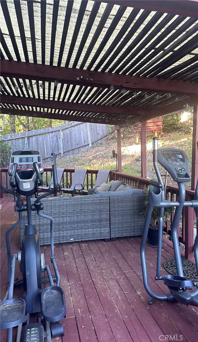 Willits, CA 95490,27009 Hawk CT