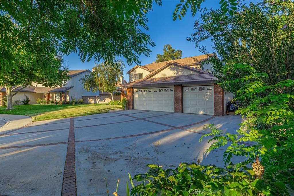 Lancaster, CA 93536,44118 Ruthron AVE