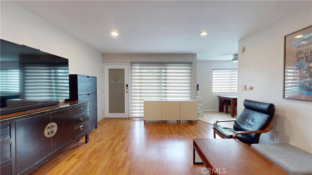 North Hollywood, CA 91602,10757 Hortense ST #406