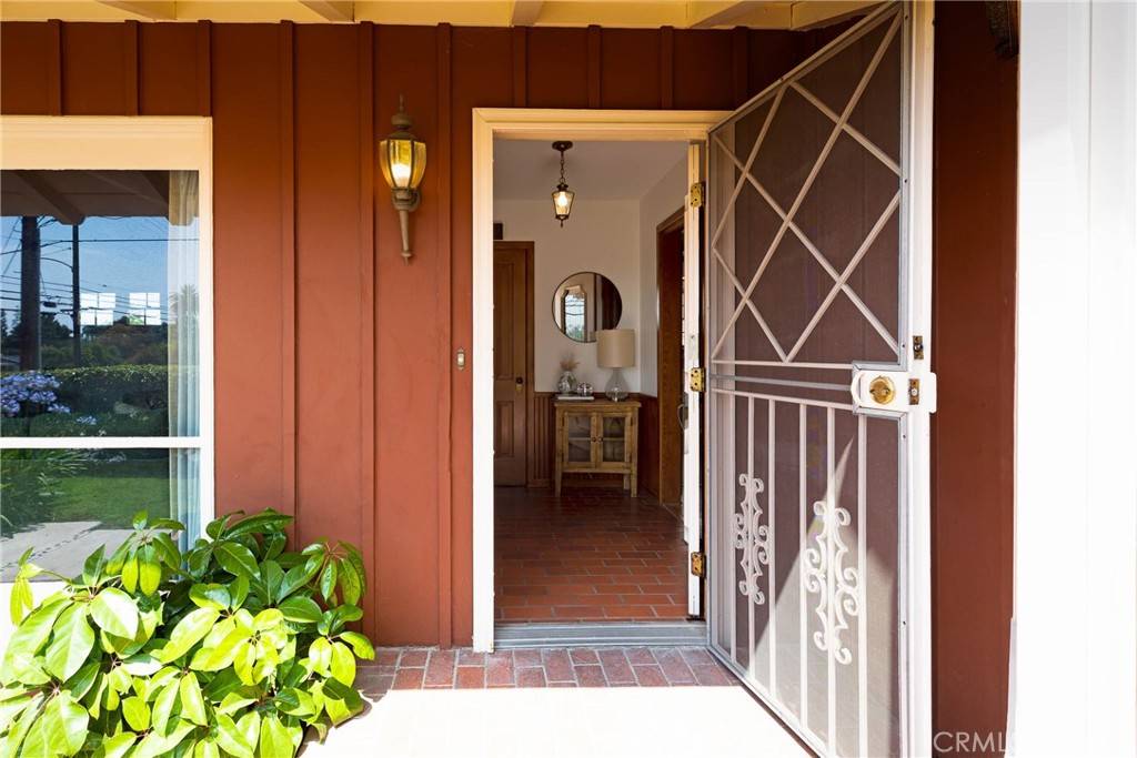 Fullerton, CA 92833,1301 W Malvern AVE