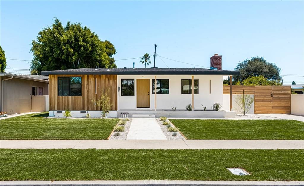 Long Beach, CA 90815,2680 Chatwin AVE
