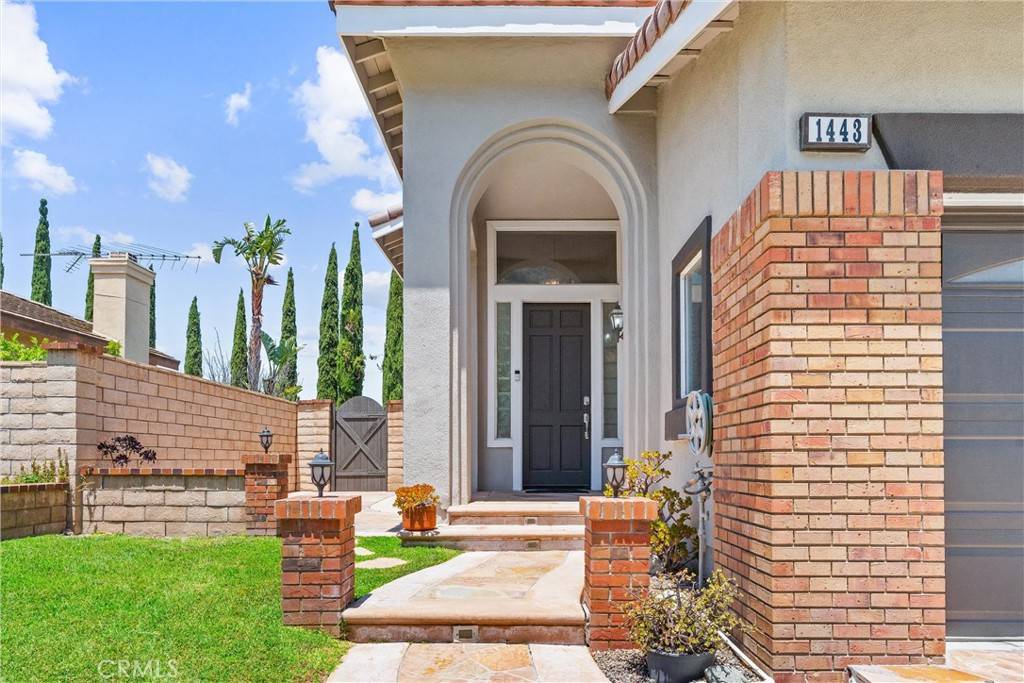 Corona, CA 92882,1443 Canyon Crest DR