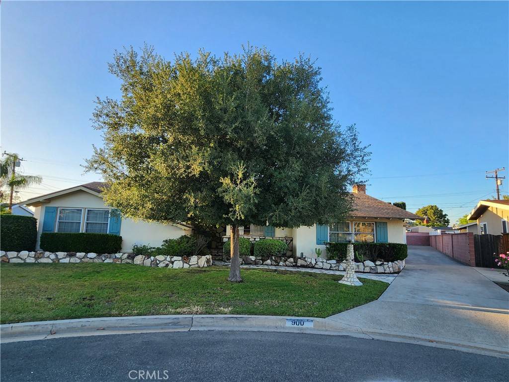 Anaheim, CA 92804,900 S Calico CIR