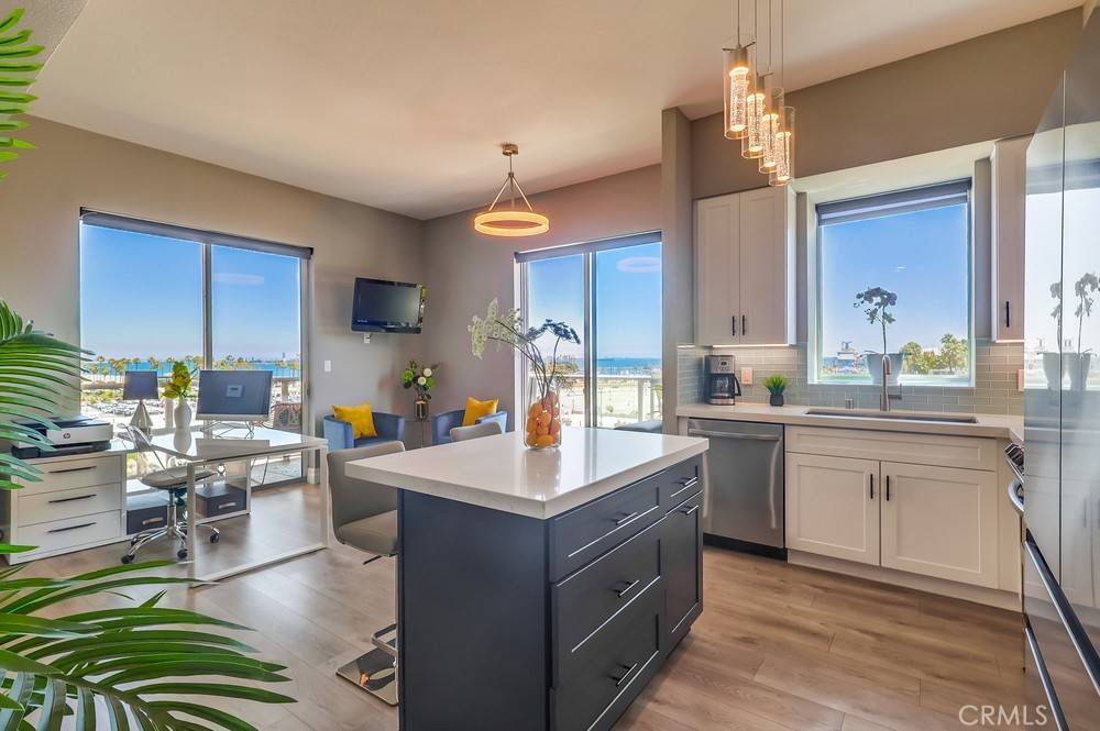 Long Beach, CA 90802,488 E Ocean BLVD #502