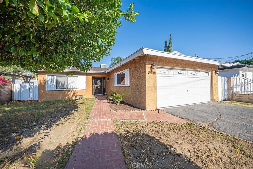 Panorama City, CA 91402,8215 Kester AVE