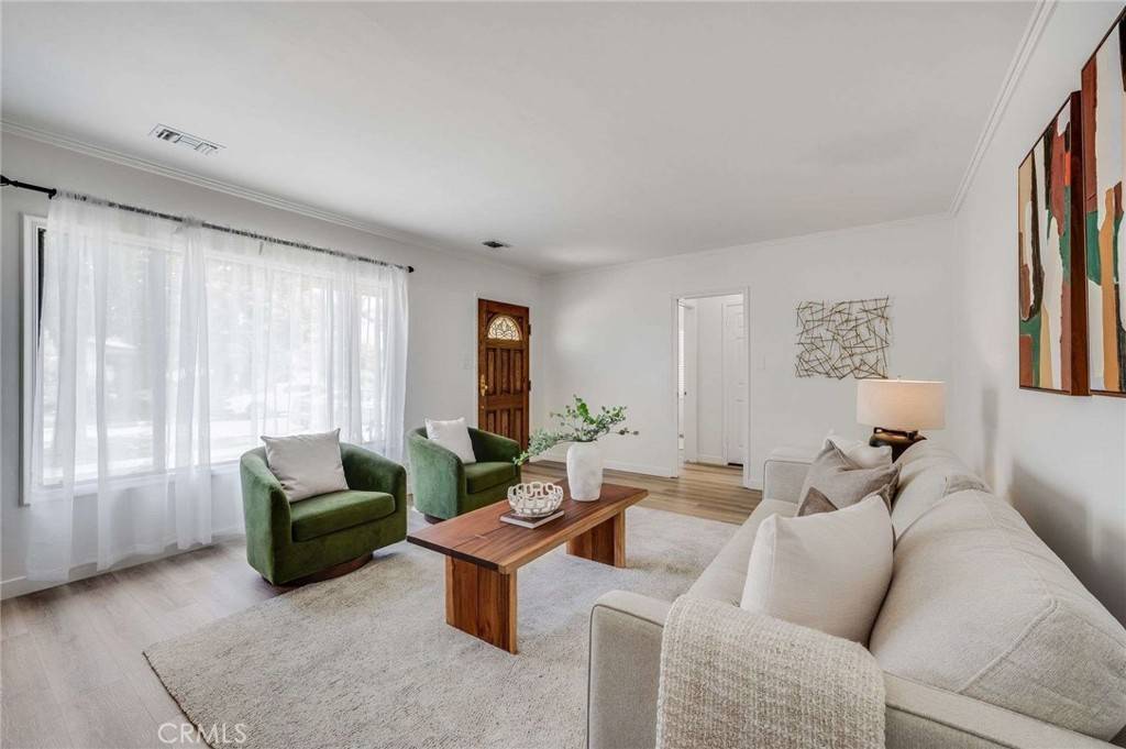 Long Beach, CA 90808,5856 E Scrivener ST