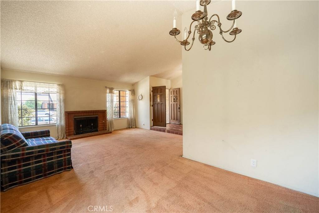 Pomona, CA 91766,3 Bonanza Ct