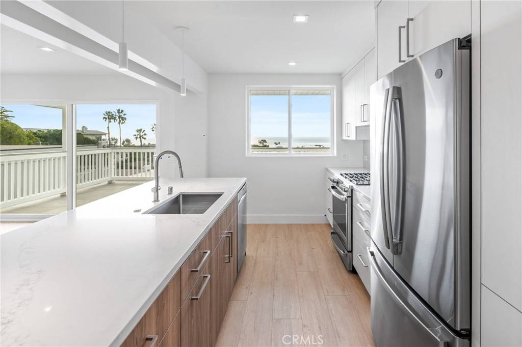 Laguna Beach, CA 92651,400 Loma #C