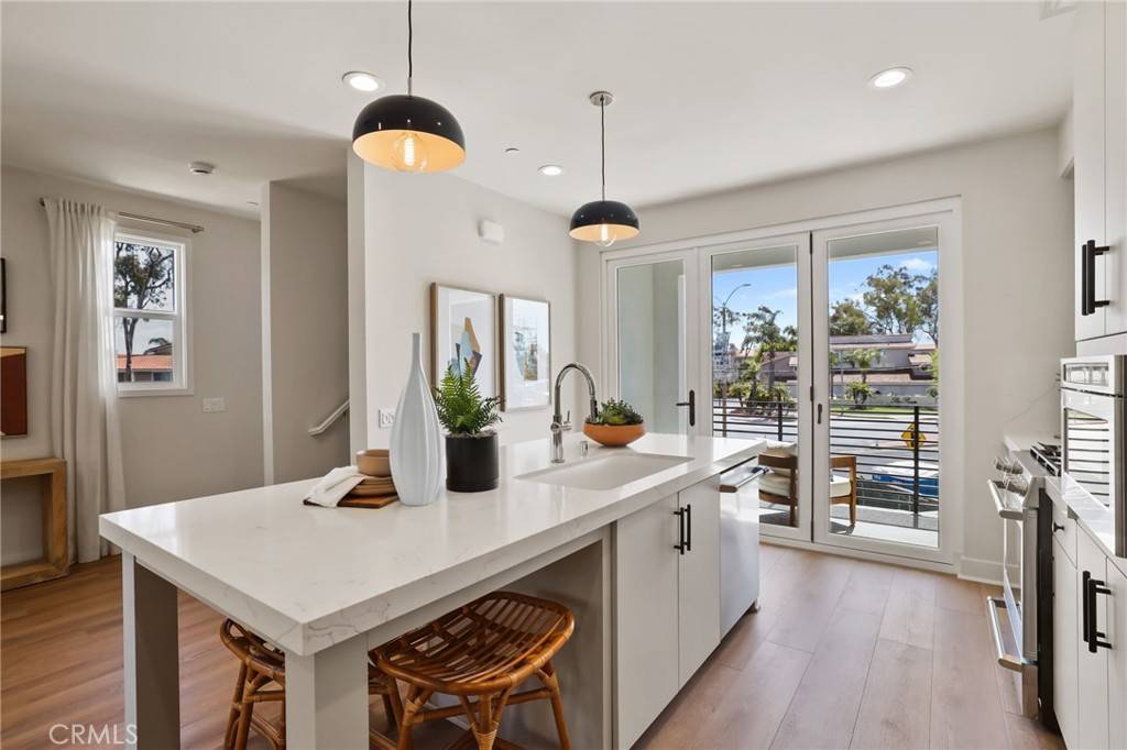 Huntington Beach, CA 92648,19031 Main ST #105