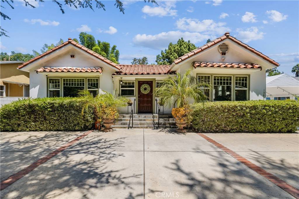 Van Nuys, CA 91401,13621 Erwin ST