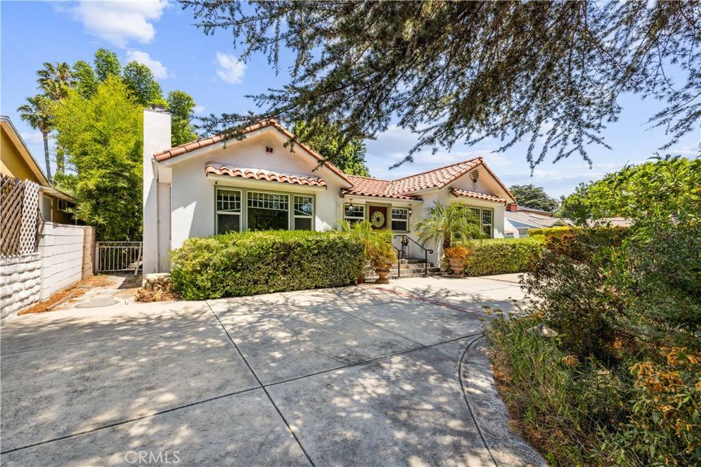 Van Nuys, CA 91401,13621 Erwin ST