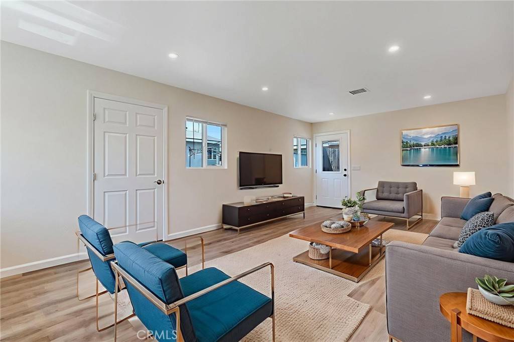 La Habra, CA 90631,618 E Erna AVE #2