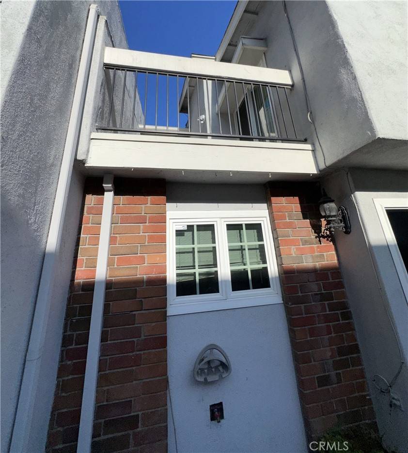Costa Mesa, CA 92626,605 Rainier WAY #204