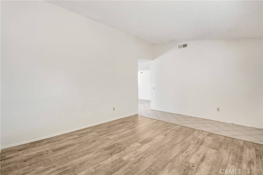 Ontario, CA 91764,1939 E 7th ST