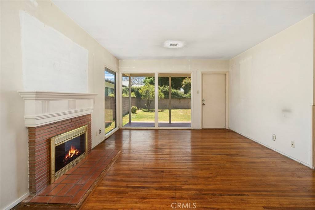 Long Beach, CA 90815,2729 N Studebaker RD