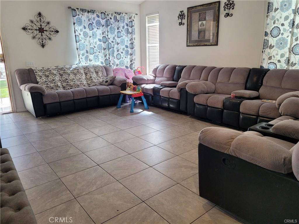 Hemet, CA 92544,437 Winthrop DR