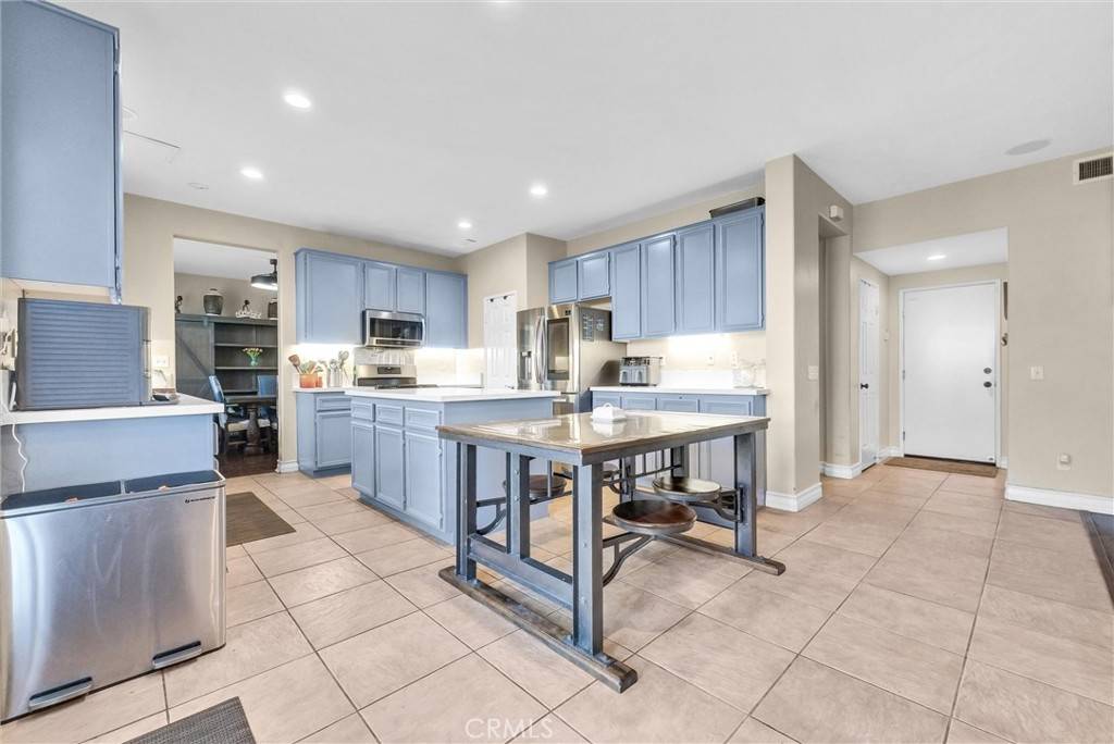 Eastvale, CA 92880,6512 Cedar Creek RD
