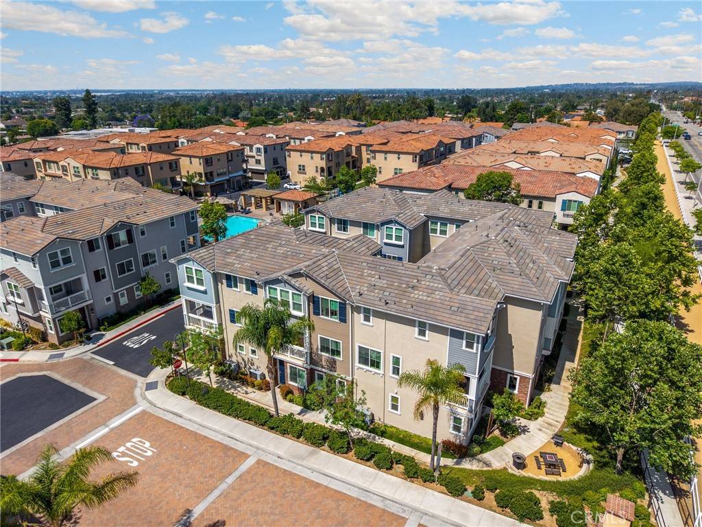 Yorba Linda, CA 92886,18361 Iris LN