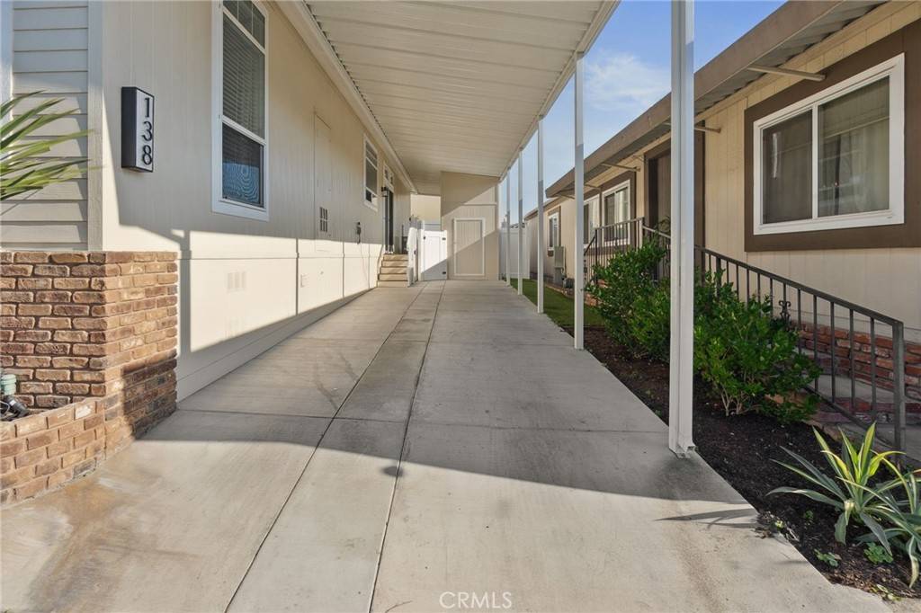 Laguna Hills, CA 92653,23301 Ridge Route DR #138