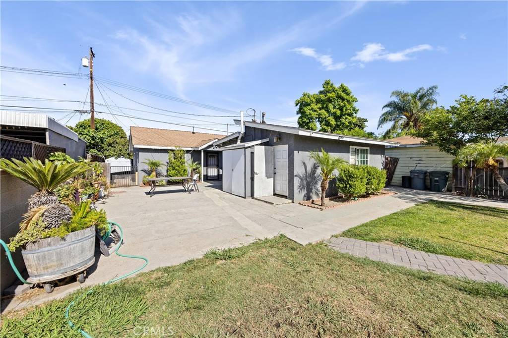Buena Park, CA 90621,6362 Darlington AVE