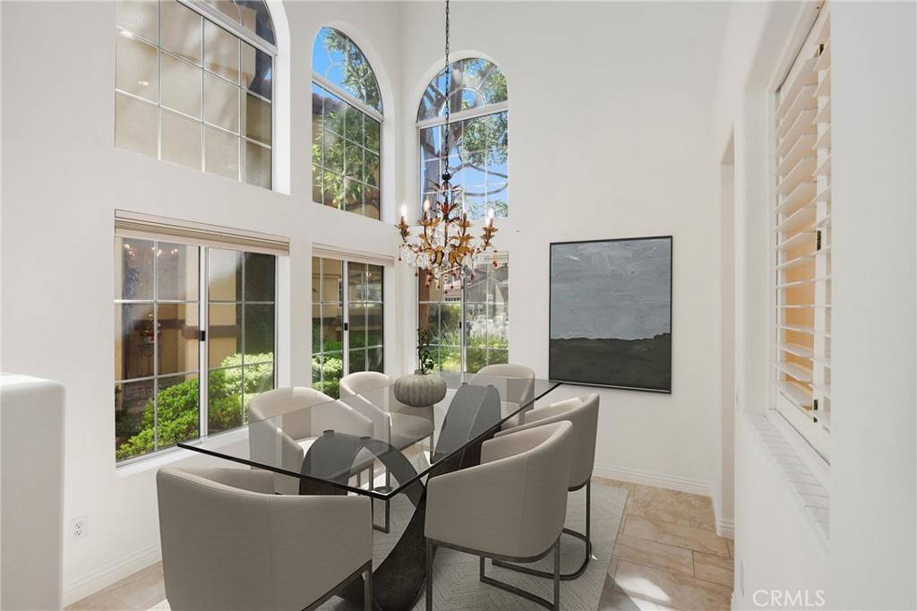 Yorba Linda, CA 92887,5527 Patricia WAY
