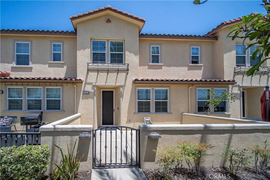 Santa Fe Springs, CA 90670,10415 Camellia LN