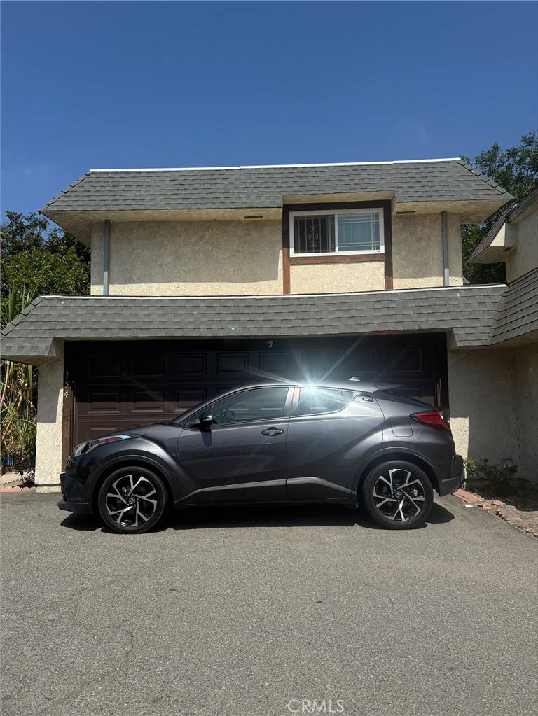 Santa Ana, CA 92704,154 Fairview ST #11
