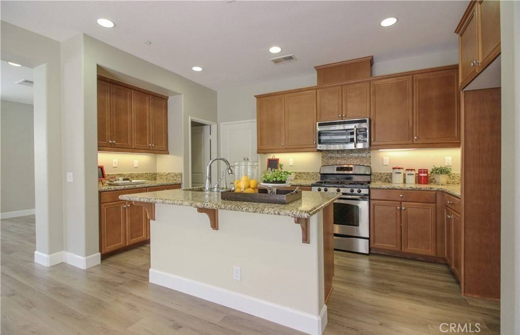 Tustin, CA 92782,15530 Bonsai WAY