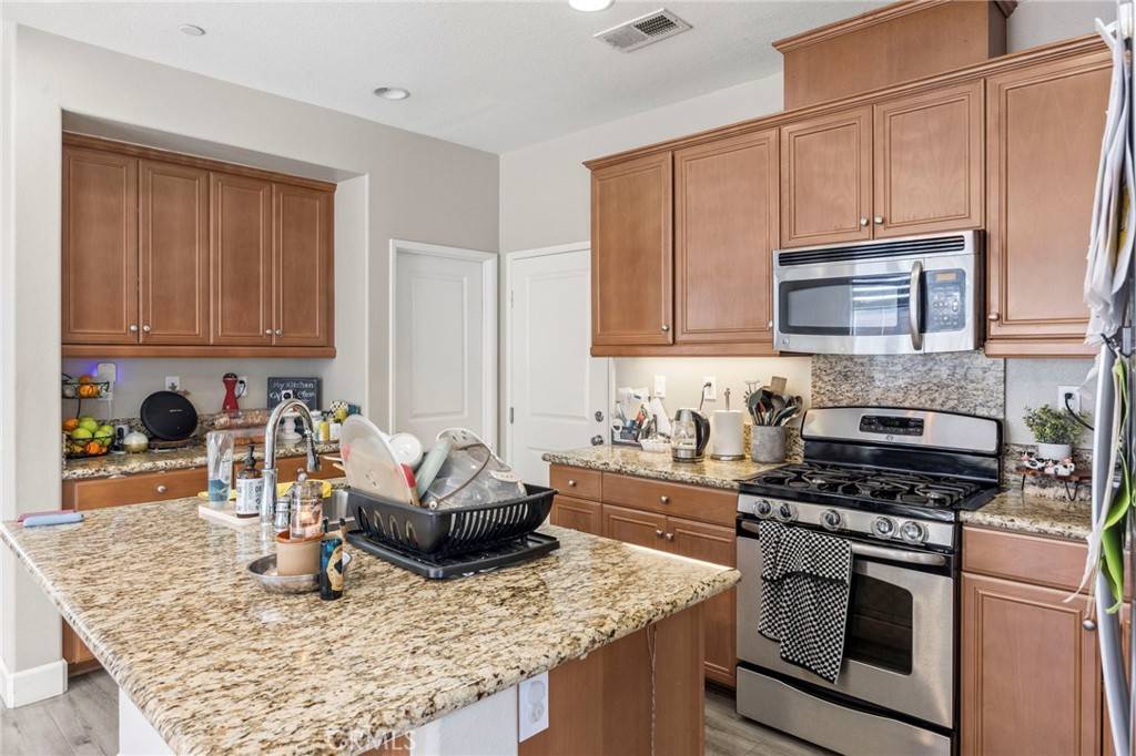 Tustin, CA 92782,15530 Bonsai WAY