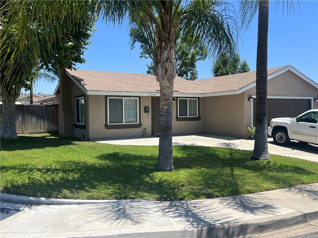 Yorba Linda, CA 92886,4304 Via De Los Robles