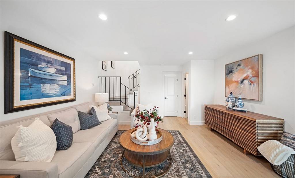Yorba Linda, CA 92886,6567 Woodburn LN #7